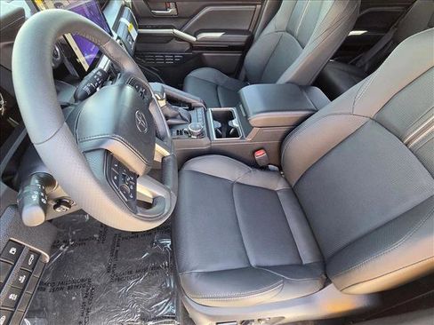 New 2026 Toyota 4Runner Limited AWD/4WD image 4