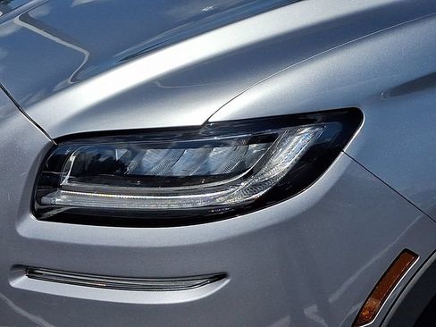 Certified 2023 Lincoln Nautilus Reserve AWD/4WD image 9