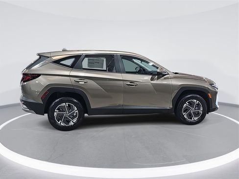 New 2026 Hyundai Tucson Blue SE image 4