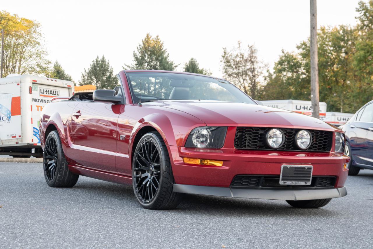 Used 2006 Ford Mustang GT Premium RWD image 5