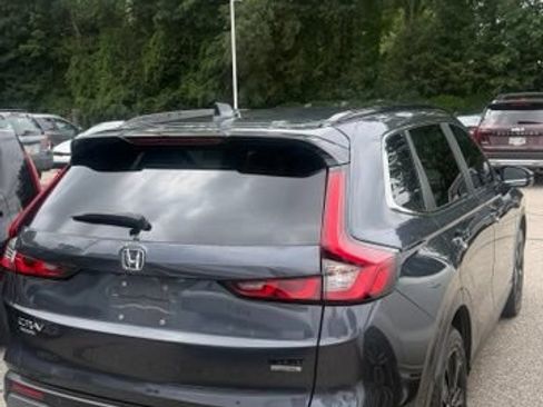 Used 2023 Honda CR-V Sport Touring image 3