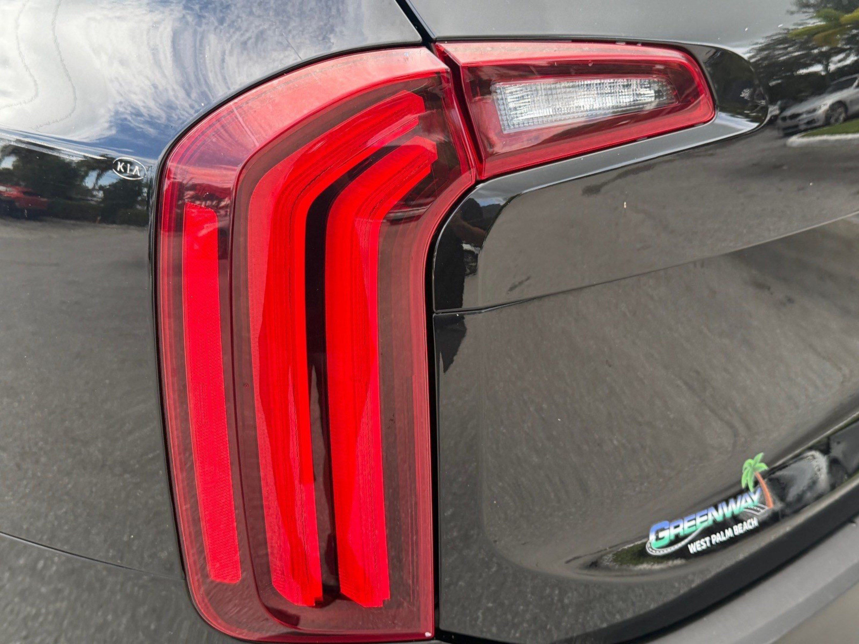 Certified 2022 Kia Telluride EX w/ EX Premium Package FWD image 43