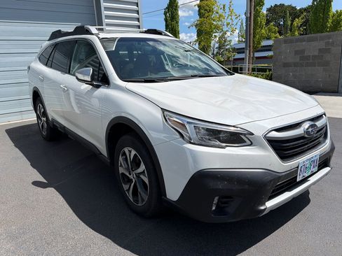 Used 2020 Subaru Outback Touring AWD/4WD image 2