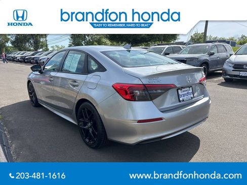 Used 2023 Honda Civic Sport image 4
