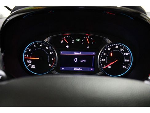 Used 2021 Chevrolet Traverse LT image 31