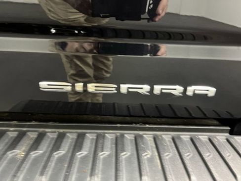 Certified 2024 GMC Sierra 1500 Denali AWD/4WD image 32