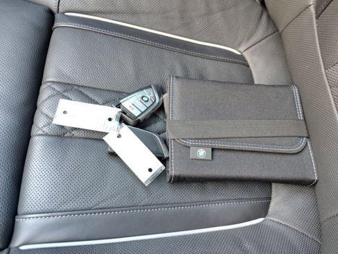 Used 2023 BMW 530i xDrive w/ Executive Package image 23