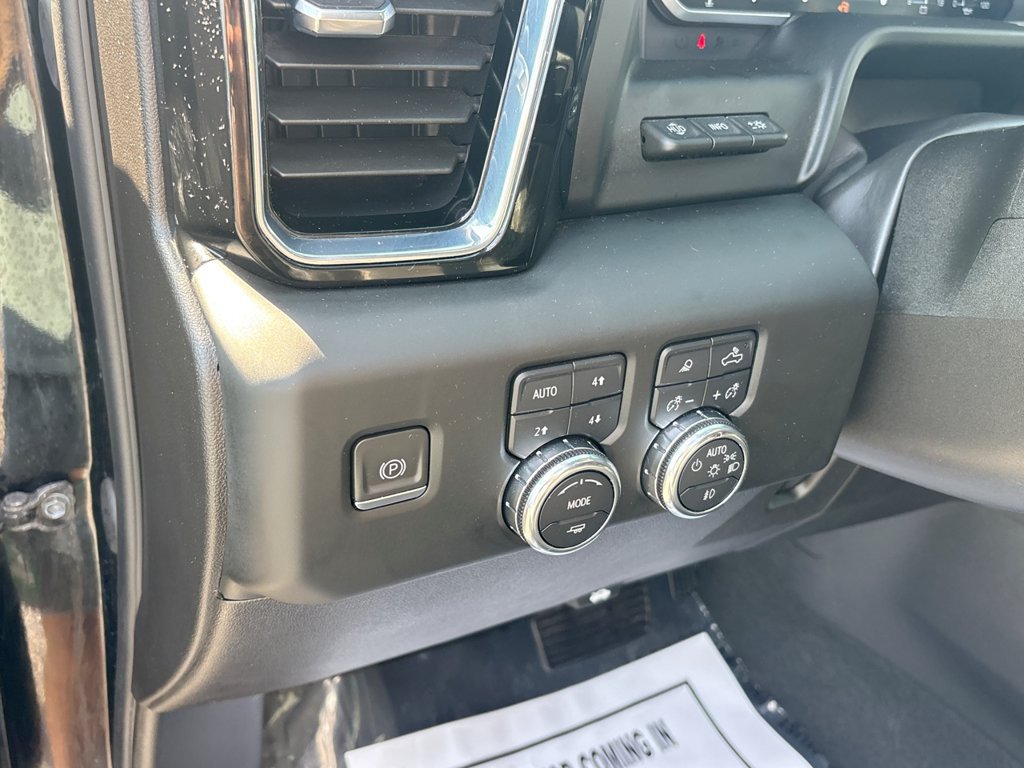Used 2024 GMC Sierra 2500 Denali w/ Denali Reserve Package AWD/4WD image 30