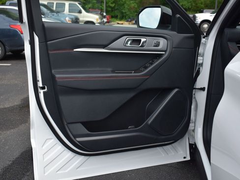 New 2026 Ford Explorer ST-Line w/ ST-Line Street Pack AWD/4WD image 19