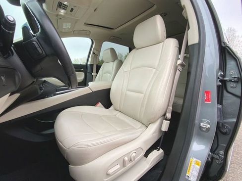 Used 2023 Buick Enclave Essence w/ Experience Buick Package AWD/4WD image 19