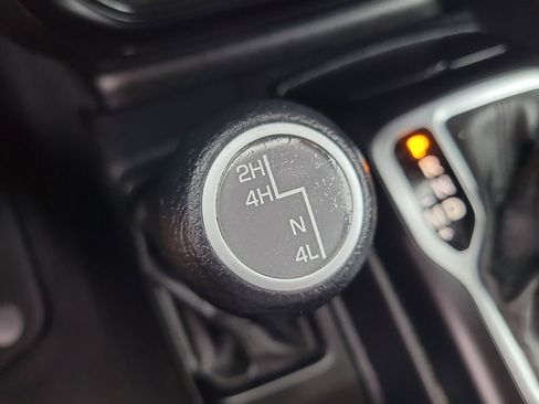 Certified 2020 Jeep Wrangler Sport image 19