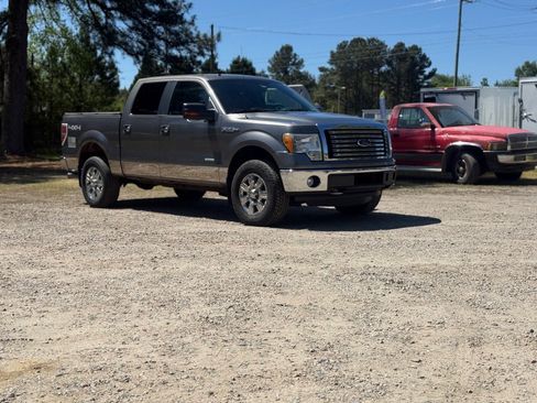 Used 2011 Ford F150 XLT w/ XLT Chrome Pkg AWD/4WD image 6