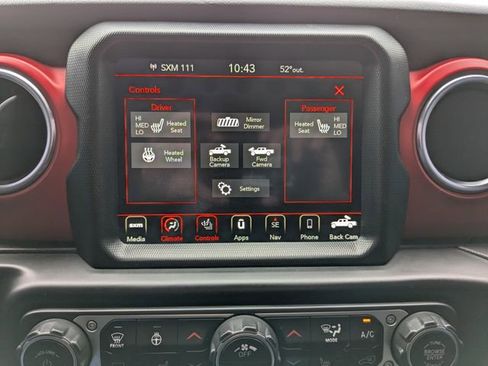 Used 2020 Jeep Gladiator Rubicon image 3