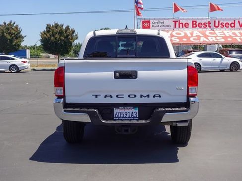 Certified 2017 Toyota Tacoma SR5 w/ Tow Package RWD image 10
