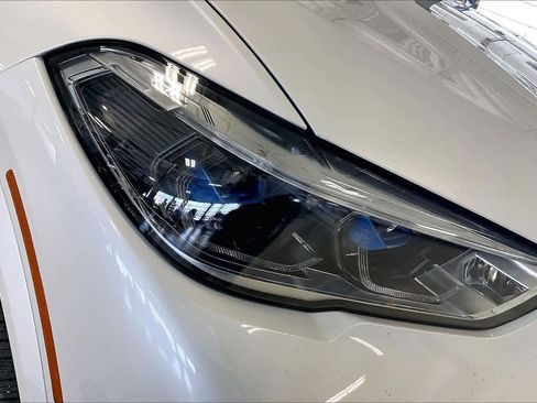 Certified 2022 BMW X5 xDrive45e w/ M Sport Package image 25