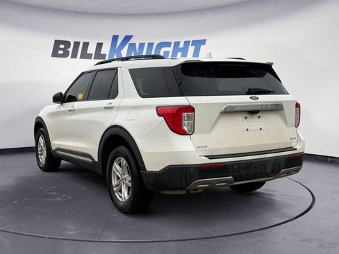 Used 2022 Ford Explorer XLT w/ Equipment Group 202A image 3