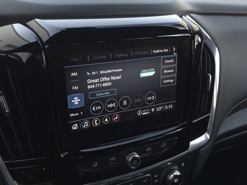 Used 2023 Chevrolet Traverse Premier image 20