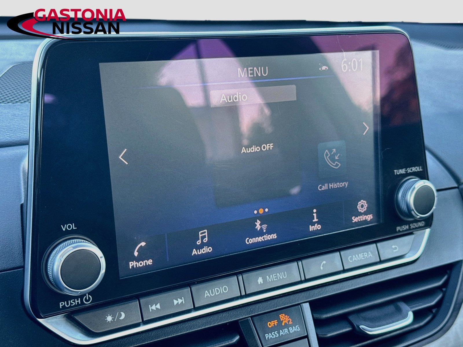 Used 2025 Nissan Altima 2.5 SV FWD image 18
