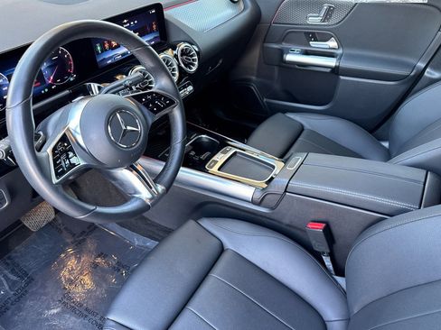 Used 2025 Mercedes-Benz GLA 250 image 10