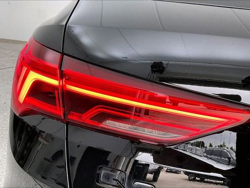 Used 2021 Audi Q3 2.0T Premium Plus w/ Premium Plus Package image 38