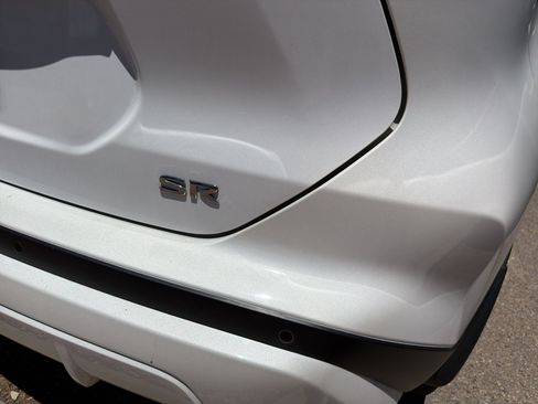 Used 2023 Nissan Kicks SR FWD image 4