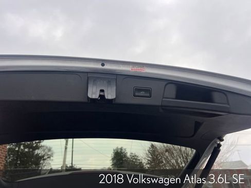 Used 2018 Volkswagen Atlas SE image 16