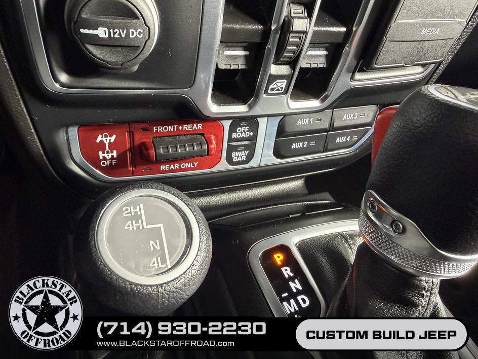Used 2024 Jeep Gladiator Rubicon w/ Technology Group AWD/4WD image 27