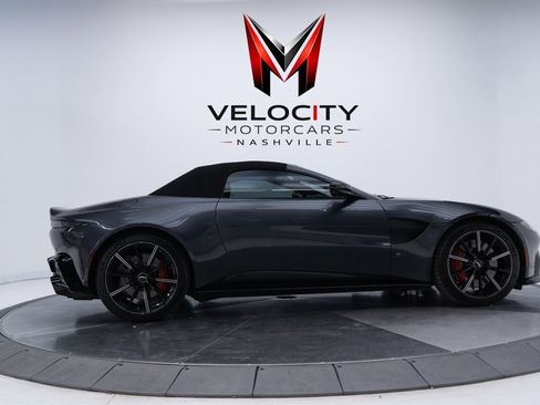 Used 2021 Aston Martin V8 Vantage Roadster RWD image 5