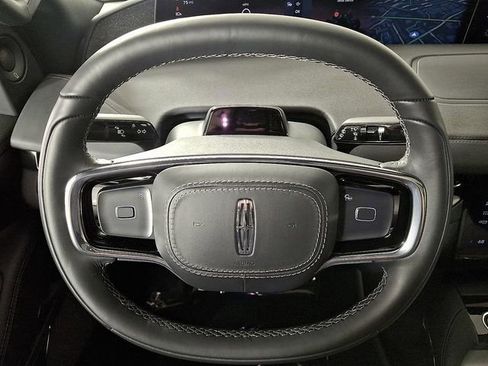 New 2025 Lincoln Navigator L Reserve w/ Jet Appearance Package AWD/4WD image 18