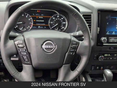 Used 2024 Nissan Frontier SV w/ SV Convenience Package image 12