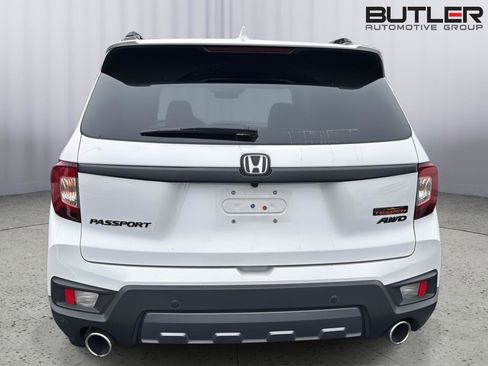Used 2023 Honda Passport TrailSport image 5
