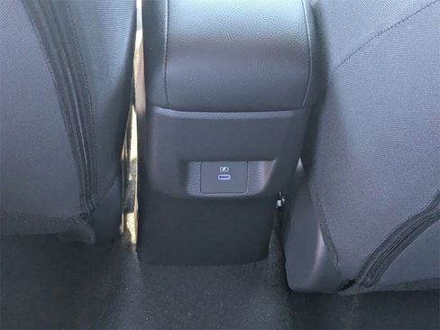 New 2025 Nissan Versa SR w/ Trunk Package image 14