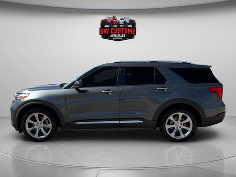 Used 2020 Ford Explorer Platinum w/ Premium Technology Package AWD/4WD image 4