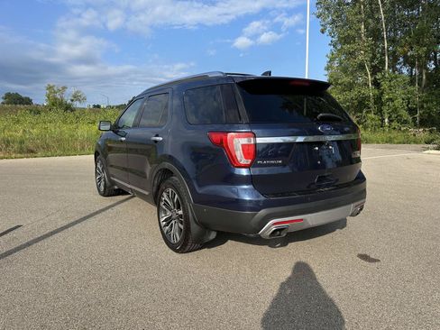 Used 2016 Ford Explorer Platinum AWD/4WD image 3