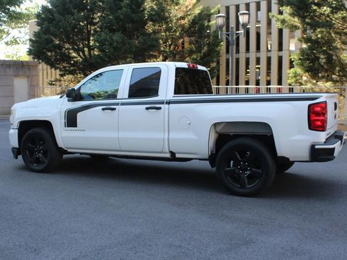 Used 2018 Chevrolet Silverado 1500 Custom w/ Rally 1 Edition RWD image 9