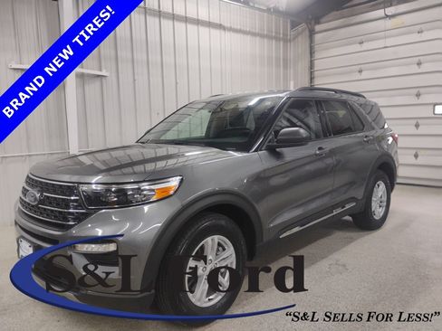 Used 2024 Ford Explorer XLT w/ Equipment Group 202A image 1