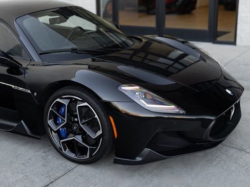 Used 2022 Maserati MC20 Coupe image 15