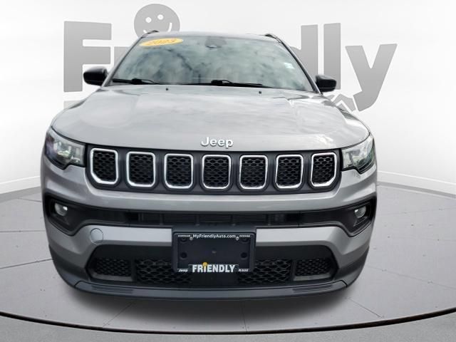 Used 2023 Jeep Compass Latitude w/ Convenience Group AWD/4WD image 8