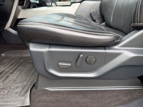 Used 2020 Ford F150 Lariat w/ Equipment Group 502A Luxury AWD/4WD image 16
