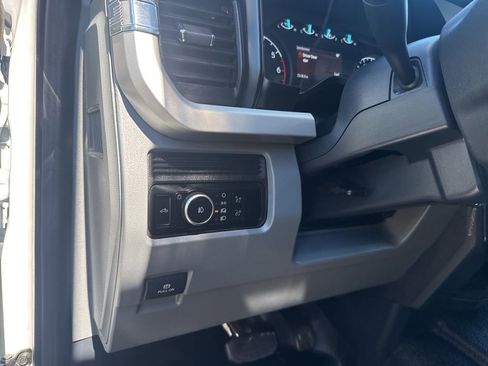 Certified 2023 Ford F250 XL w/ XL Chrome Package image 9