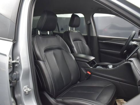 Used 2023 Jeep Grand Cherokee L Limited image 14