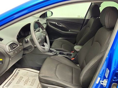 Used 2018 Hyundai Elantra GT image 19