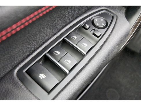 Used 2020 BMW 230i Convertible w/ Premium Package RWD image 20