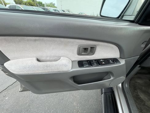 Used 2001 Toyota 4Runner SR5 RWD image 11
