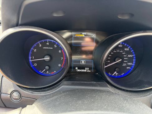 Used 2017 Subaru Outback 2.5i Limited AWD/4WD image 32