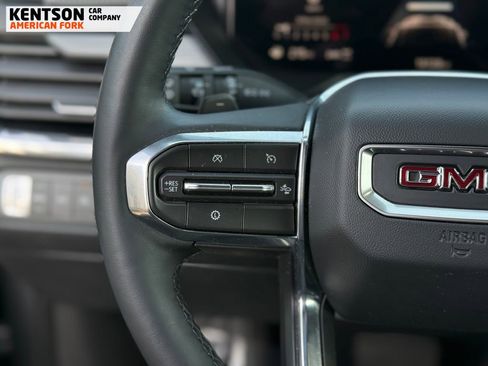 Used 2025 GMC Acadia Elevation w/ Elevation Premium Package image 21