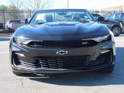 Used 2019 Chevrolet Camaro SS image 3