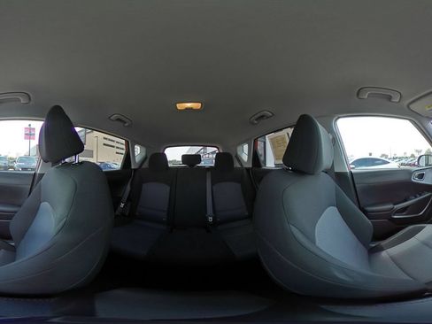 Used 2025 Kia Soul LX w/ LX Technology Package FWD image 40