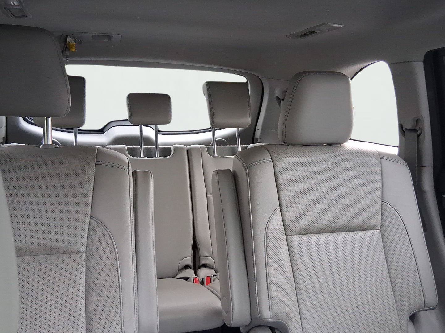 Used 2018 Toyota Highlander Limited FWD image 10