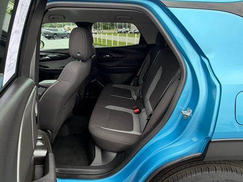 Used 2025 Chevrolet TrailBlazer LT AWD/4WD image 20